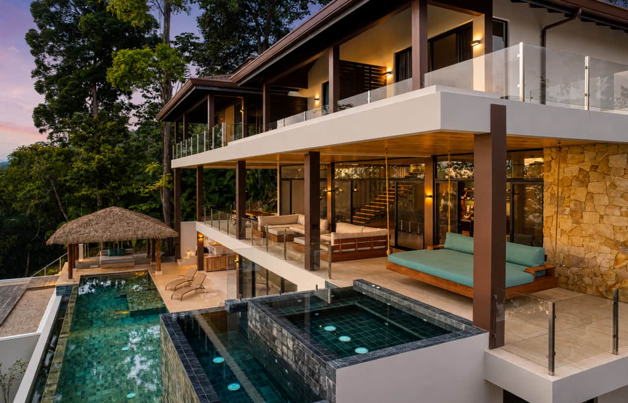 Casa de las diosas multi level exterior pool spa