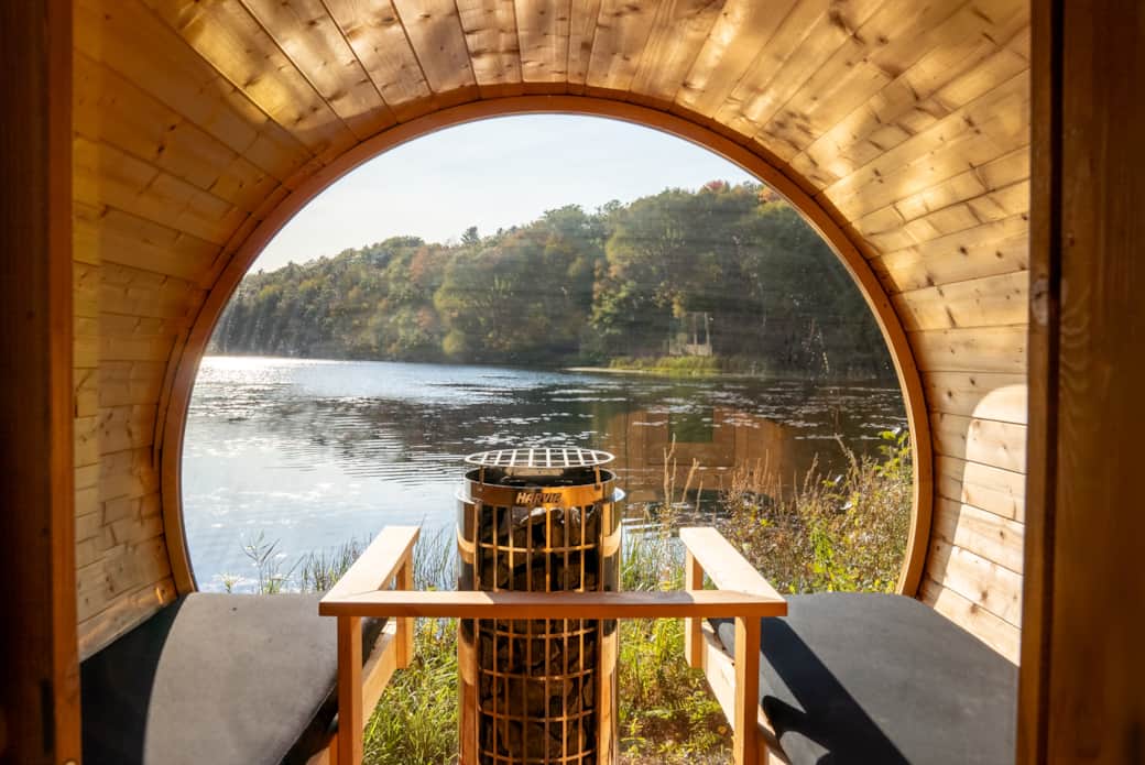 Soothing heat and tranquil surroundings creates pure relaxation to offer a rejuvenating experience