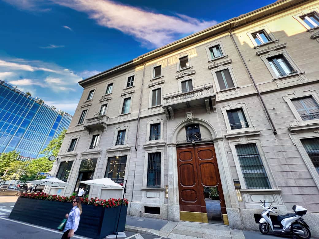 Beb-bed-and-breakfast-milano-centro-citta-milan-city-centre-brera-moscova-garibaldi-eco-budget-stay-
