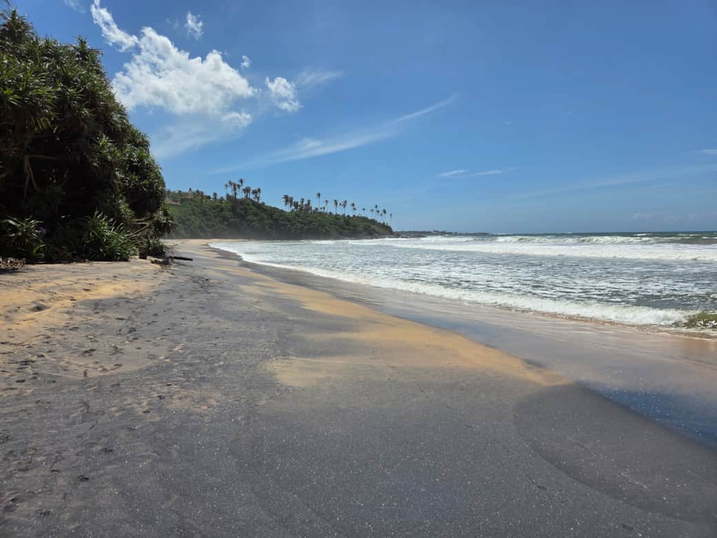 Beachfront location SK town in Matara