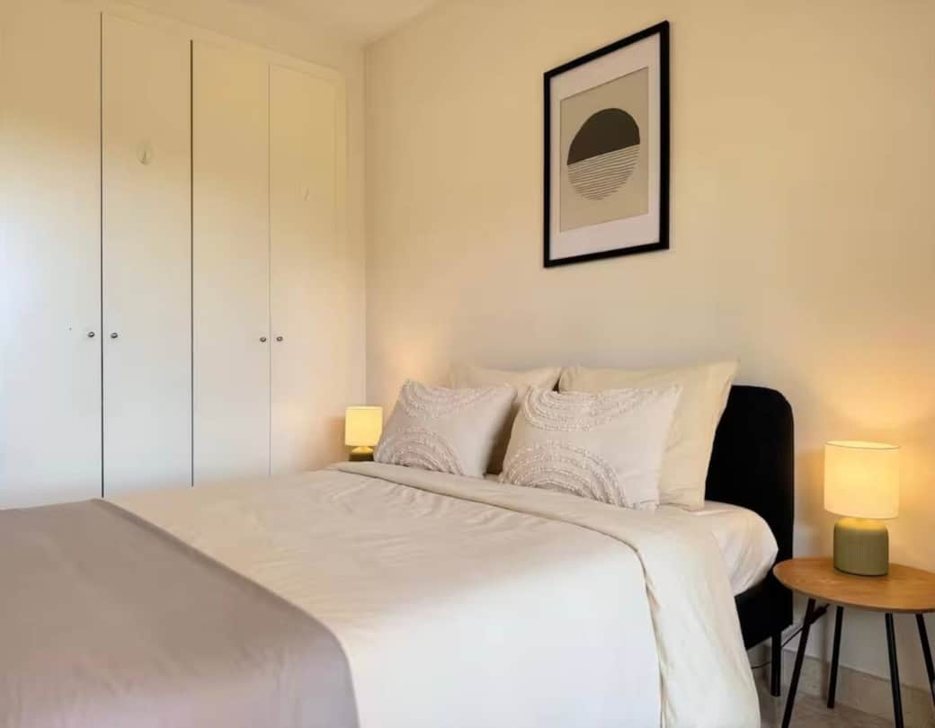 Queen Bedroom