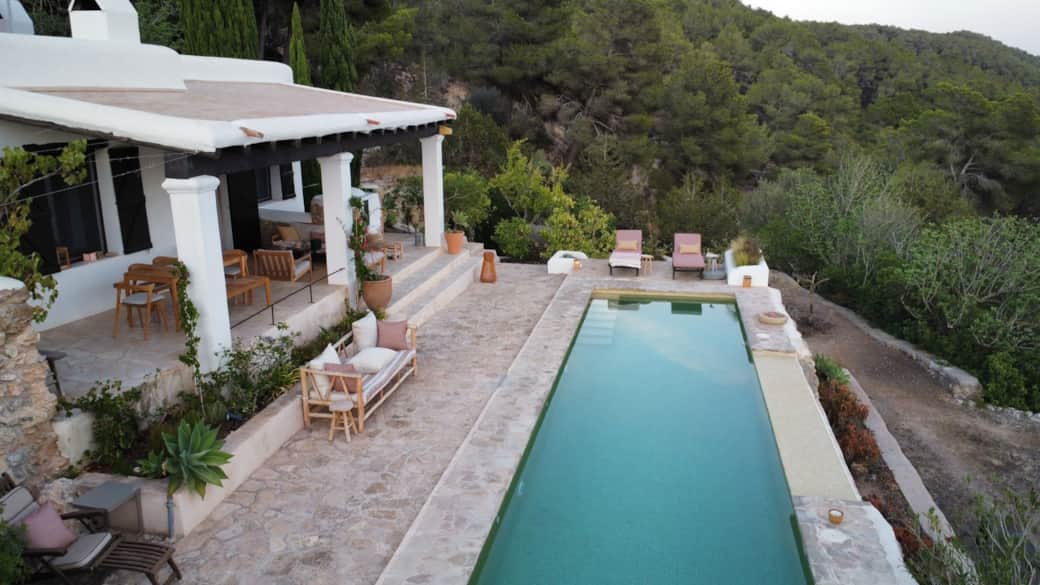 pool & terrace