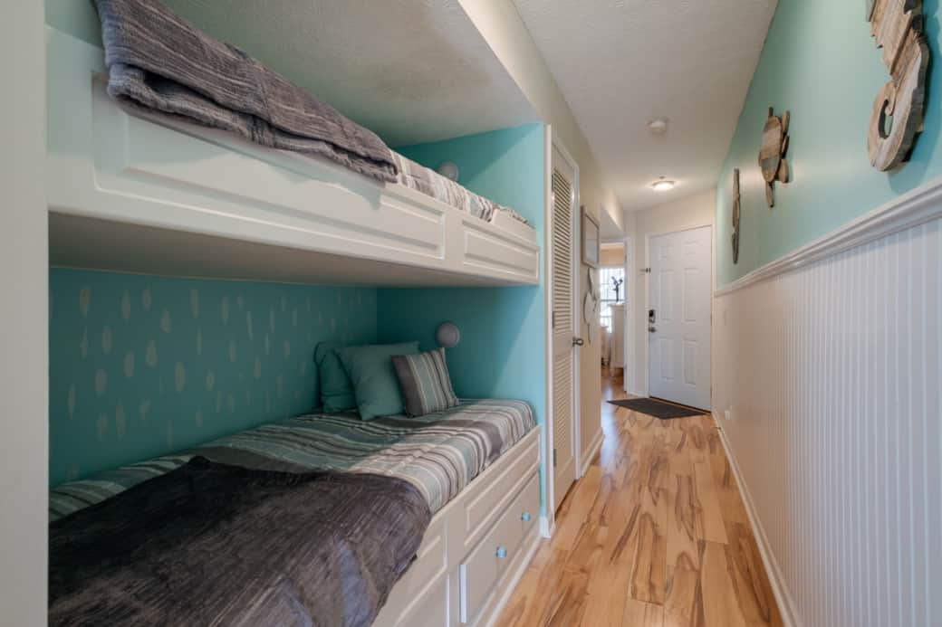 MySaltyHavenHallwayBunks