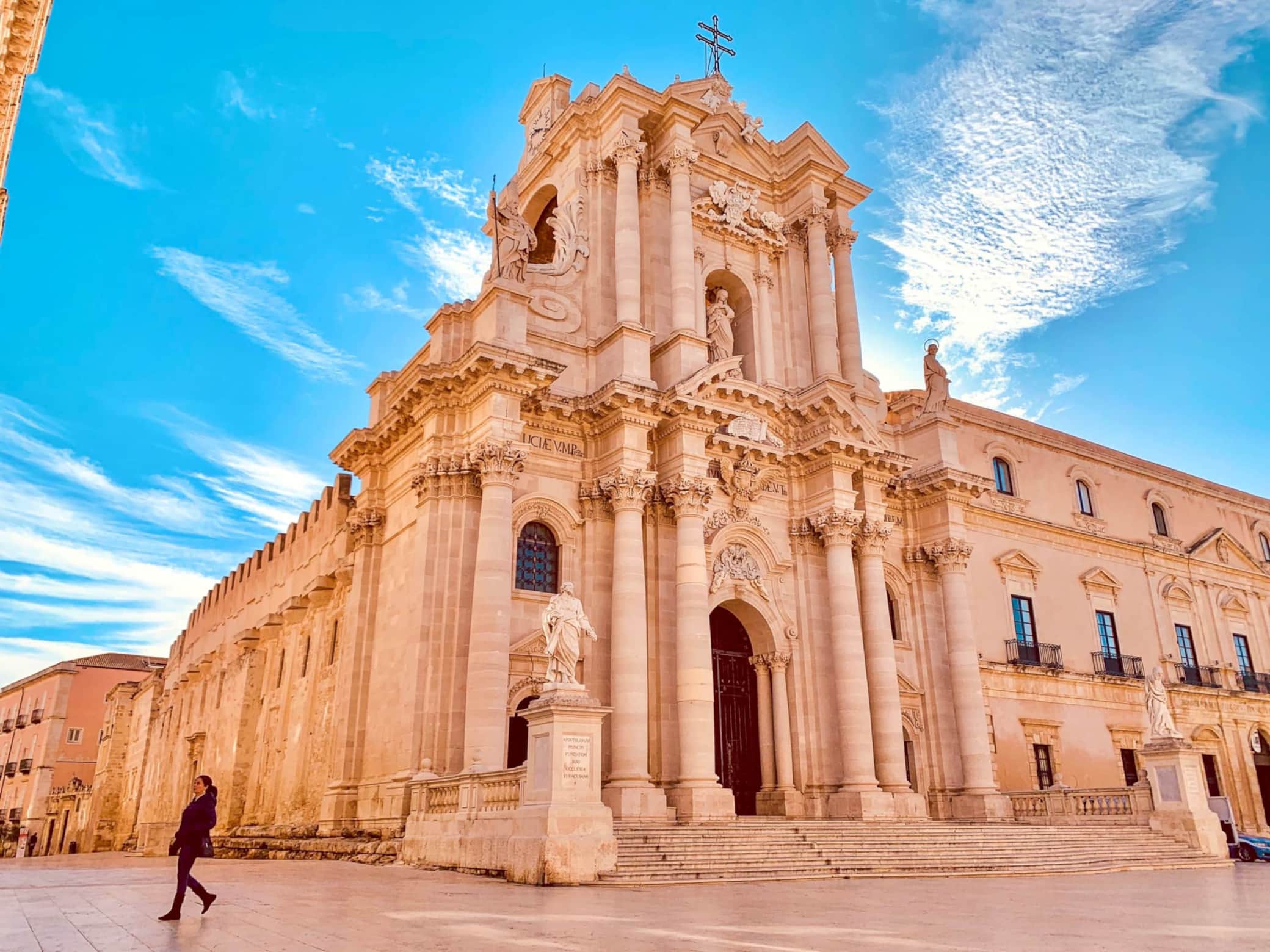 Syracuse Cathedral in Piazza Duomo Ortigia
