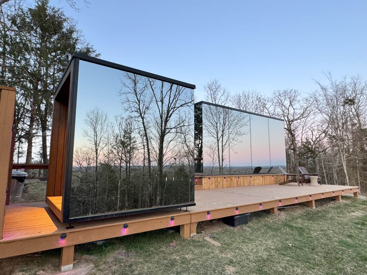 Mirror sauna with house