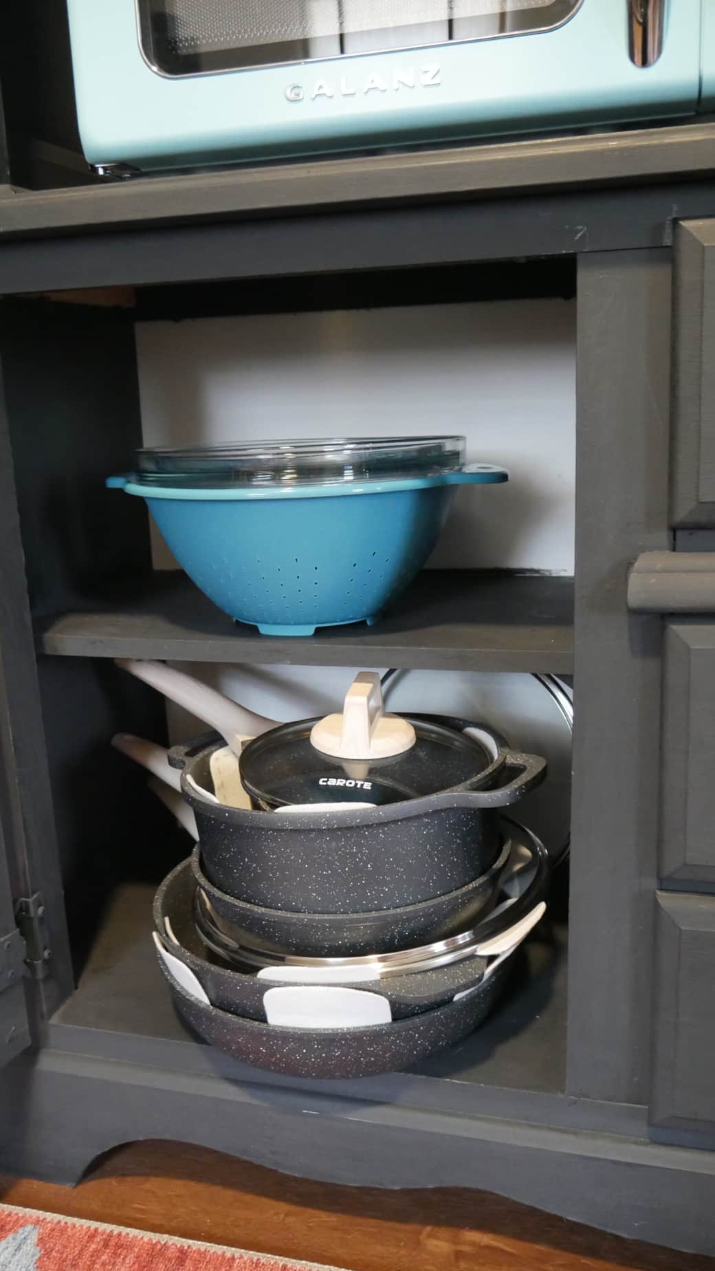 Pots & Pans, Strainer & Mixing Bowls Pots & Pans, Strainer & Mixing Bowls