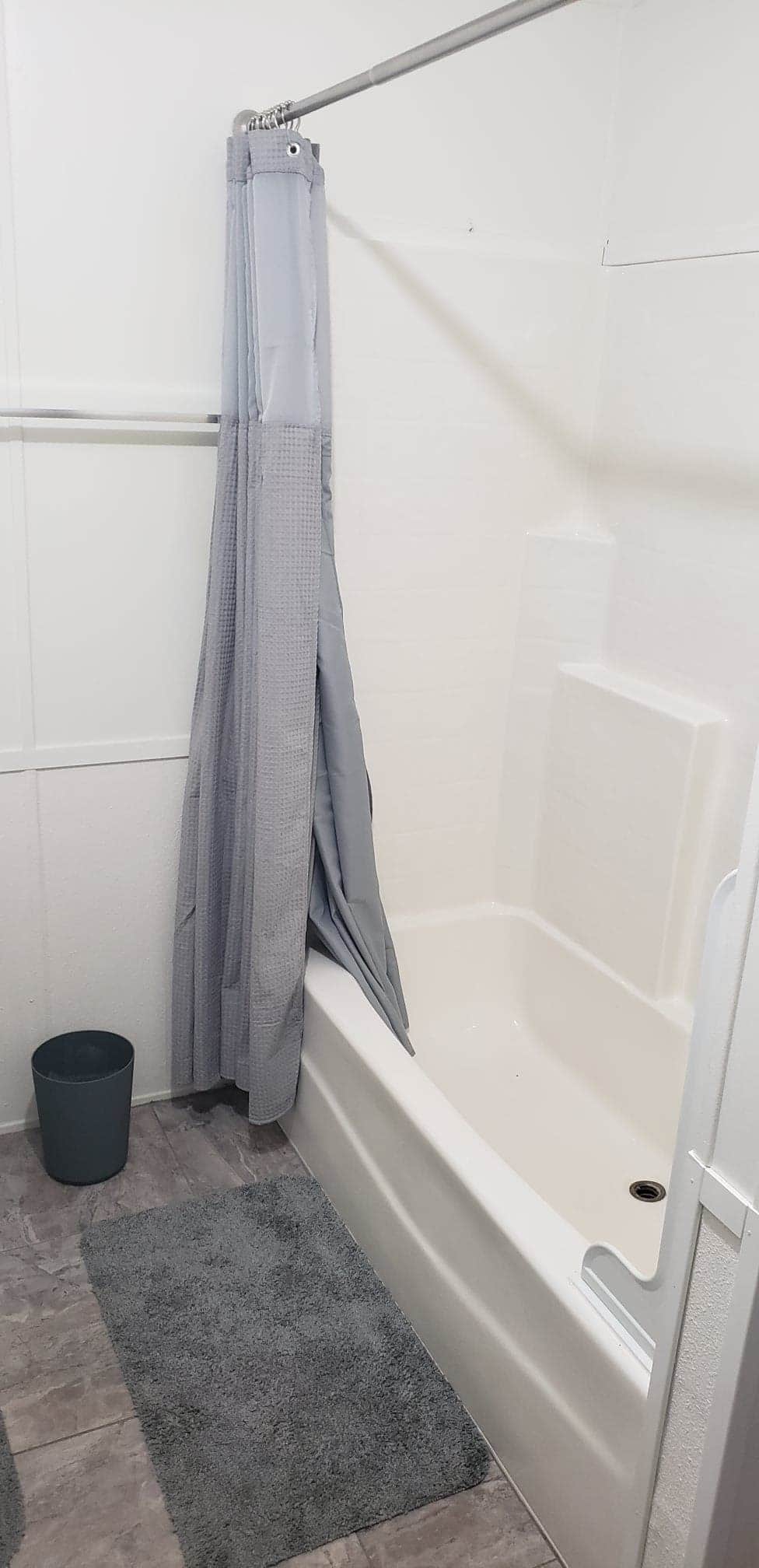 Bathroom 2 in between (2) Queen BR's