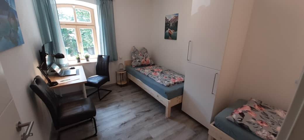 Schlafzimmer 2