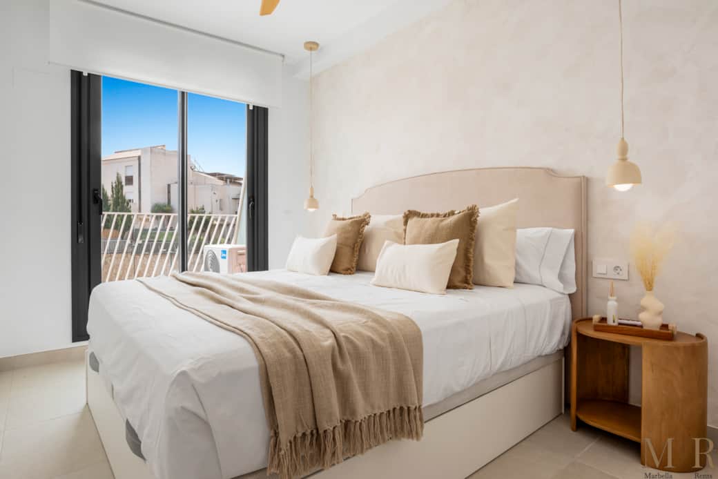 Cosy bedroom.