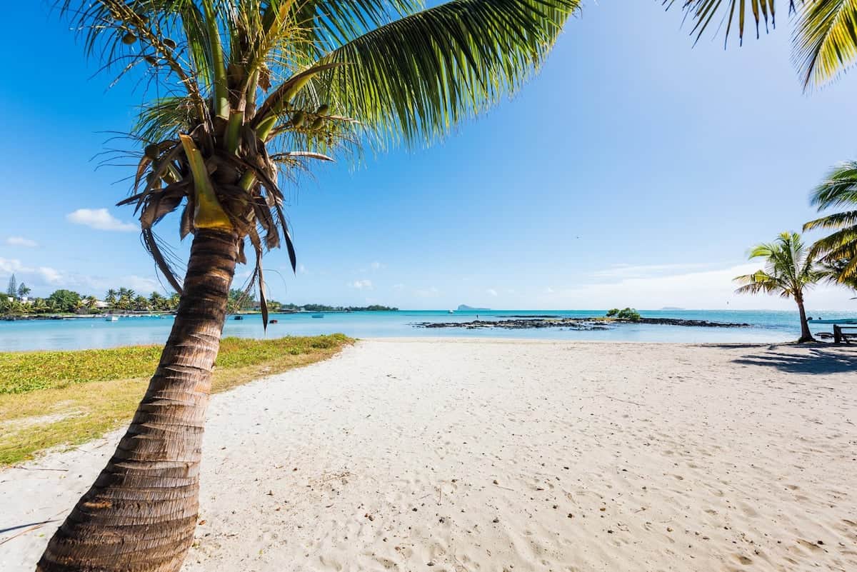 The villa gives direct access to this white sandy beach ideal to sunbath in the sun or play with the