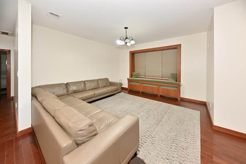 3b649e5d ea3f 46d0 895a 13e2c0ede033