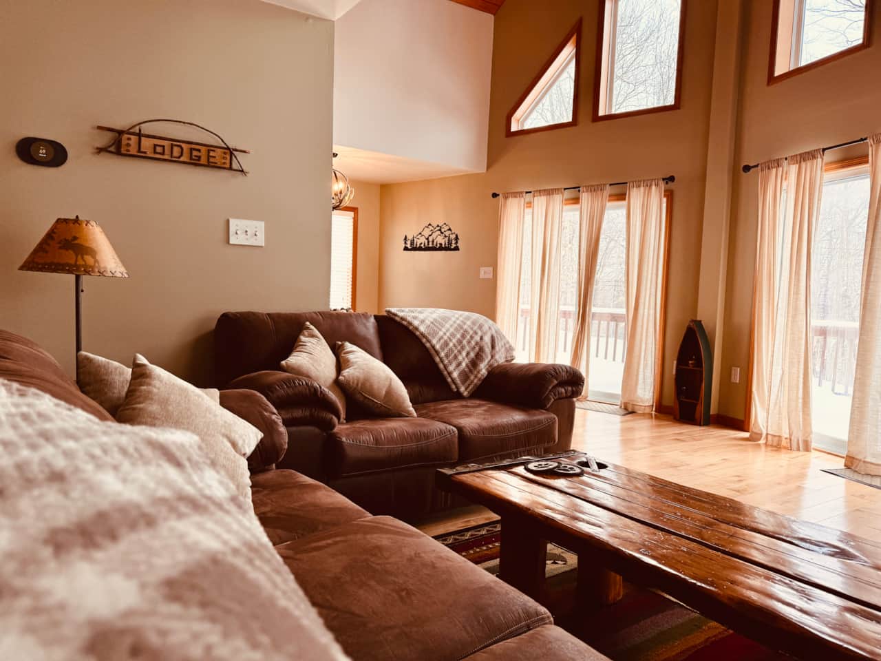Living Area w/sliding glass doors to deck