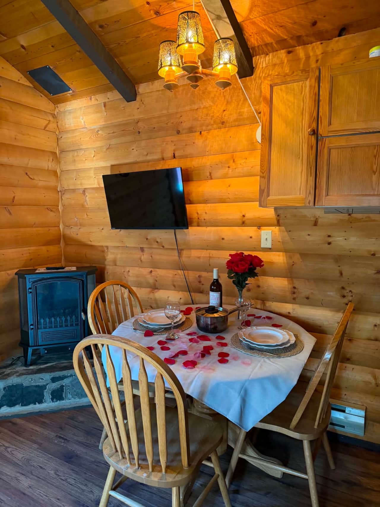White tail Valentines day 2026