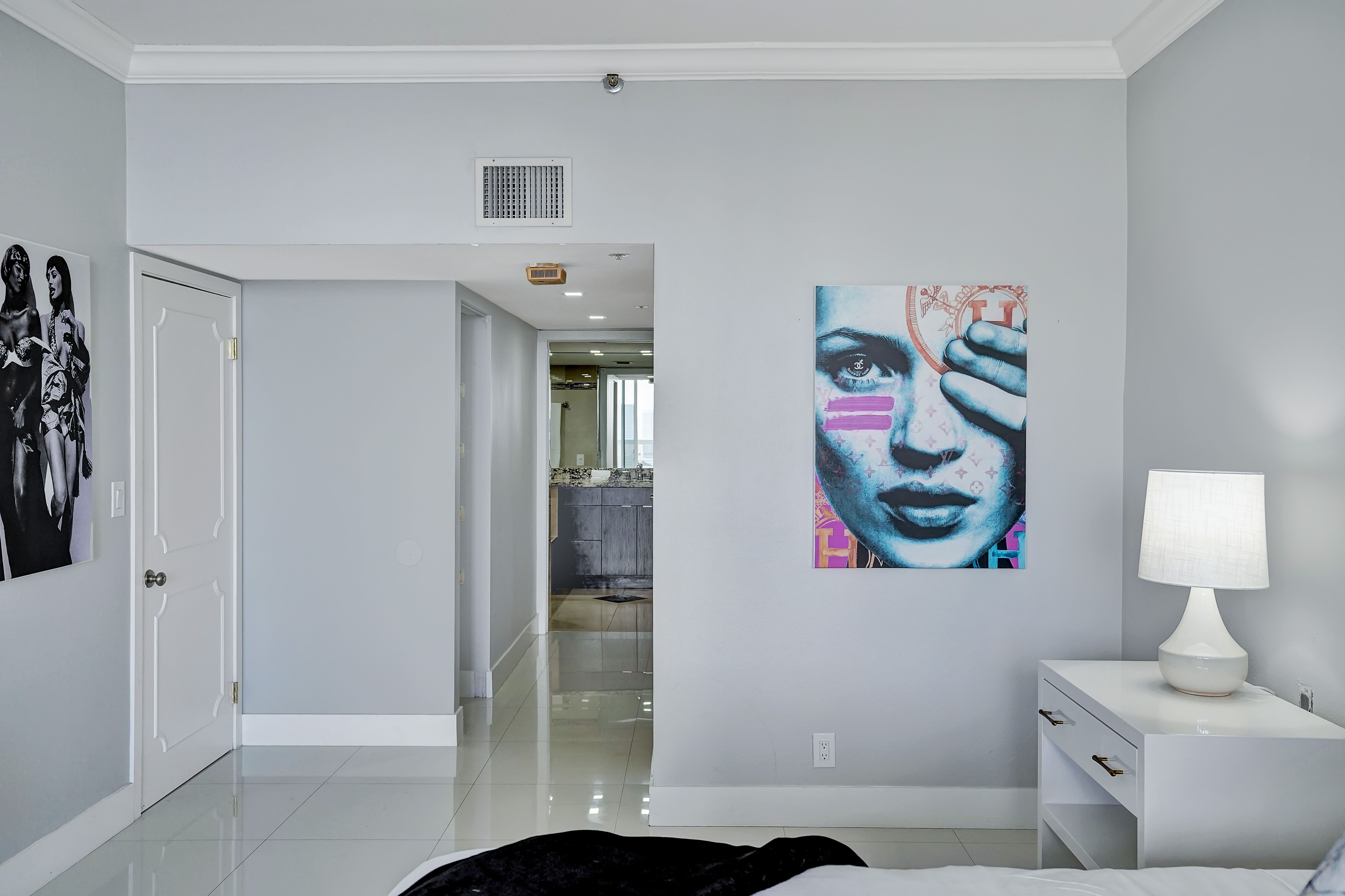 Sky View High Penthouse! (1 bedroom condo) - Apartment in Miami