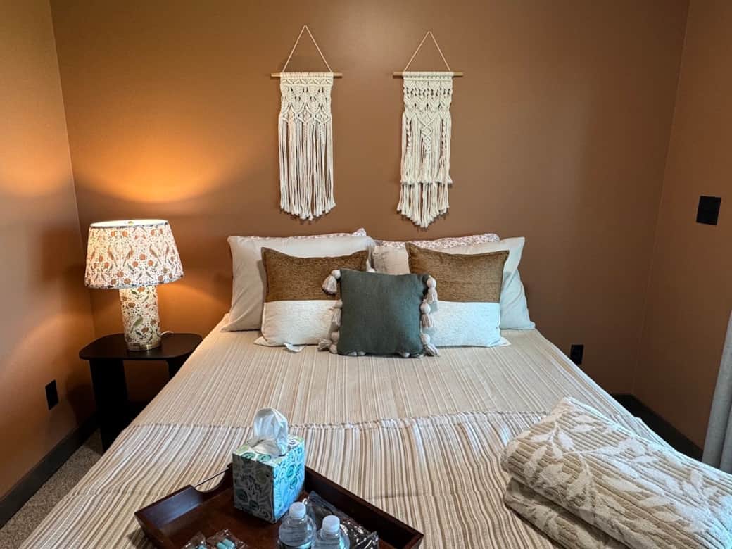 Queen Bedroom
