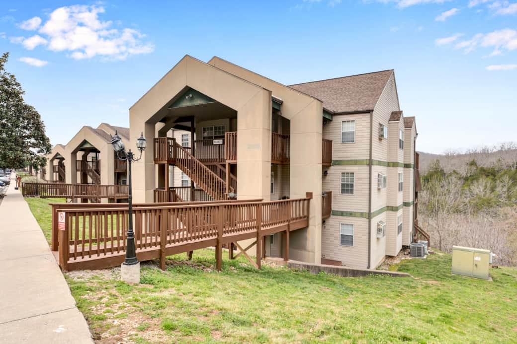 Building 10 Building 10