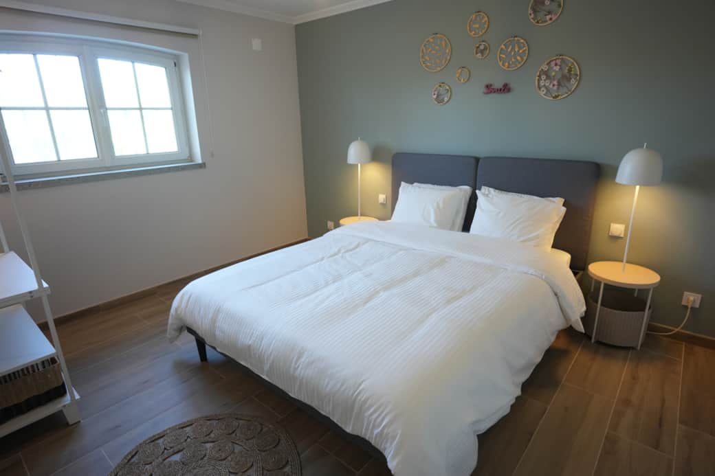 BEDROOM 1-1