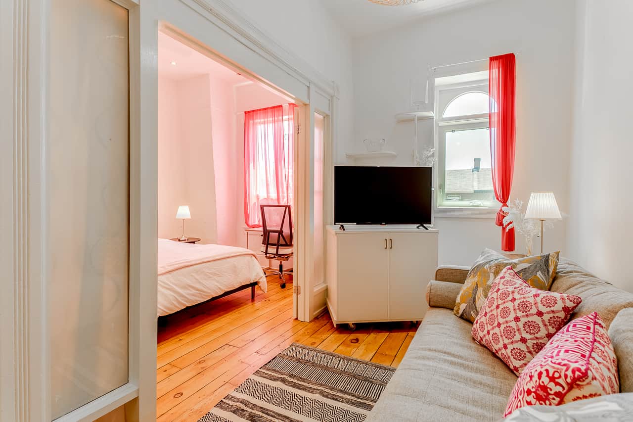 Comfortable furnished Toronto suite with natural light and smart TV 