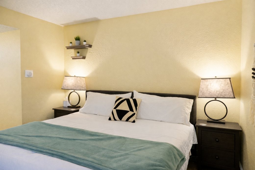 Sink into our ultra-comfortable Casper king mattress—guest favorite for the best night’s sleep.