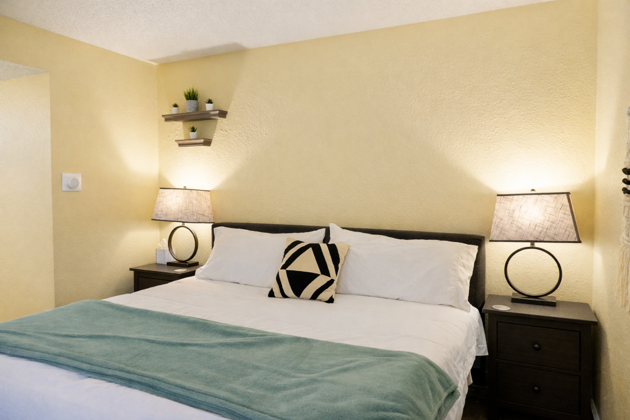 Sink into our ultra-comfortable Casper king mattress—guest favorite for the best night’s sleep.