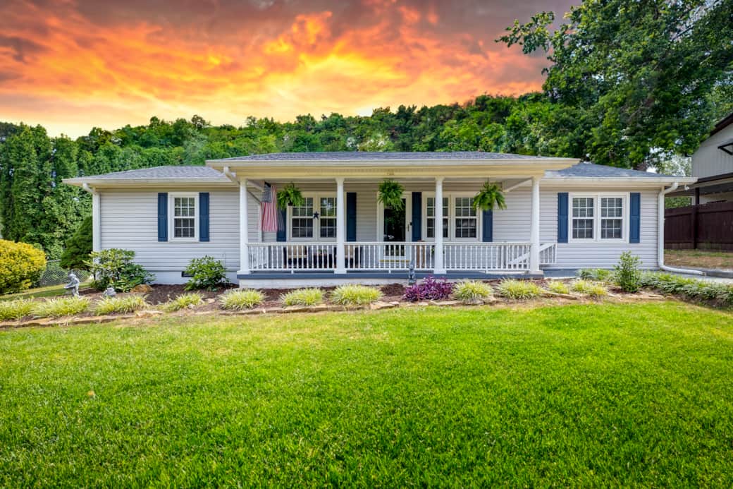 Relax with the whole family at this peaceful, upgraded and centrally located home. Relax with the whole family at this peaceful, upgraded and centrally located home.