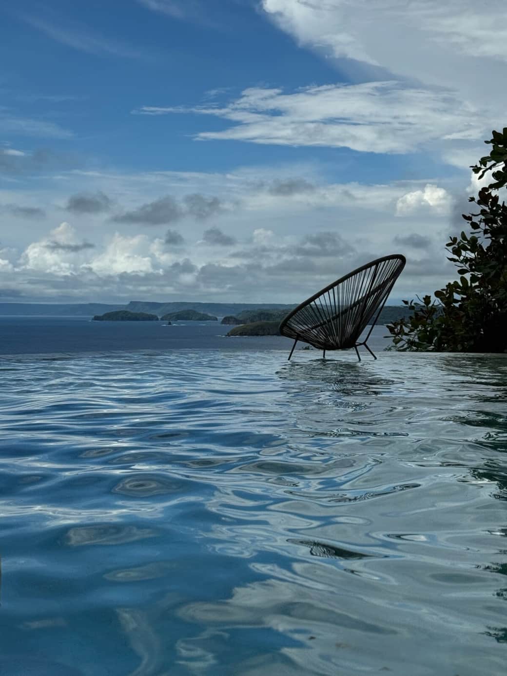 A reading nook at Villa Amor Azul