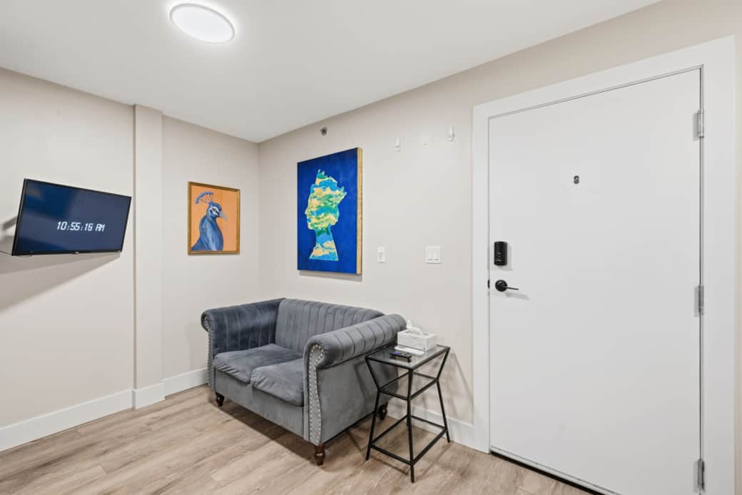 2155 Gottingen St-48 2155 Gottingen St-48