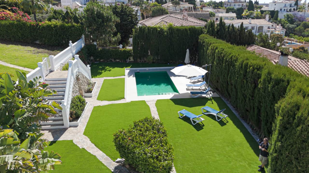 Garden Side 1