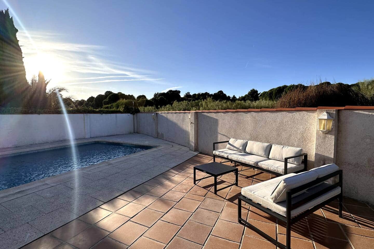 Chalet con piscina y tranquilidad — foto 3
