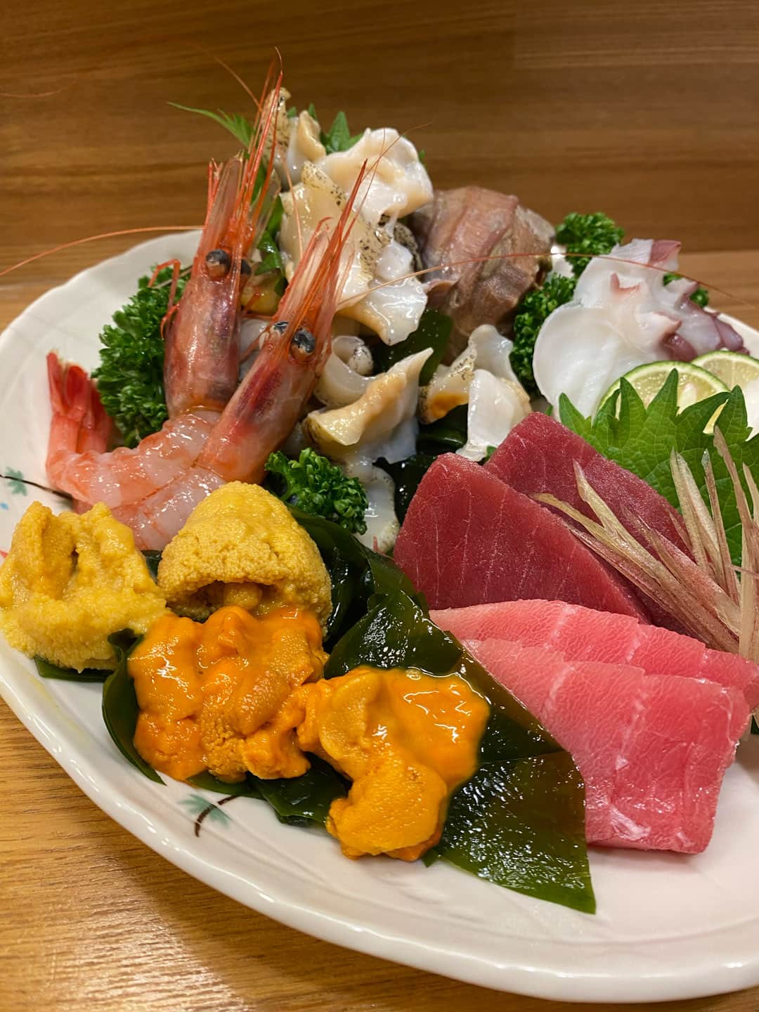 富良野の地元寿司店で、夏のウニの旬を堪能しましょう 富良野の地元寿司店で、夏のウニの旬を堪能しましょう