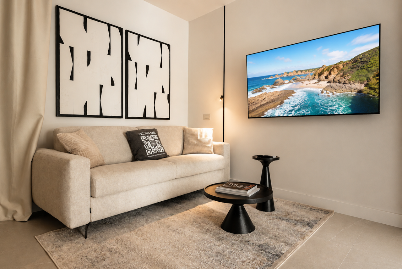 AZULIS delleterme2 livingroom with smart tv