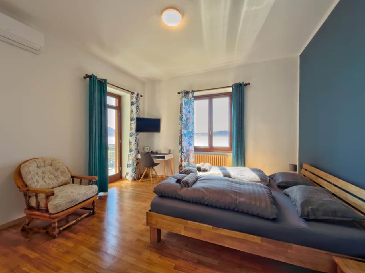 Zaffiro Zimmer Seeblick Villa Angelina