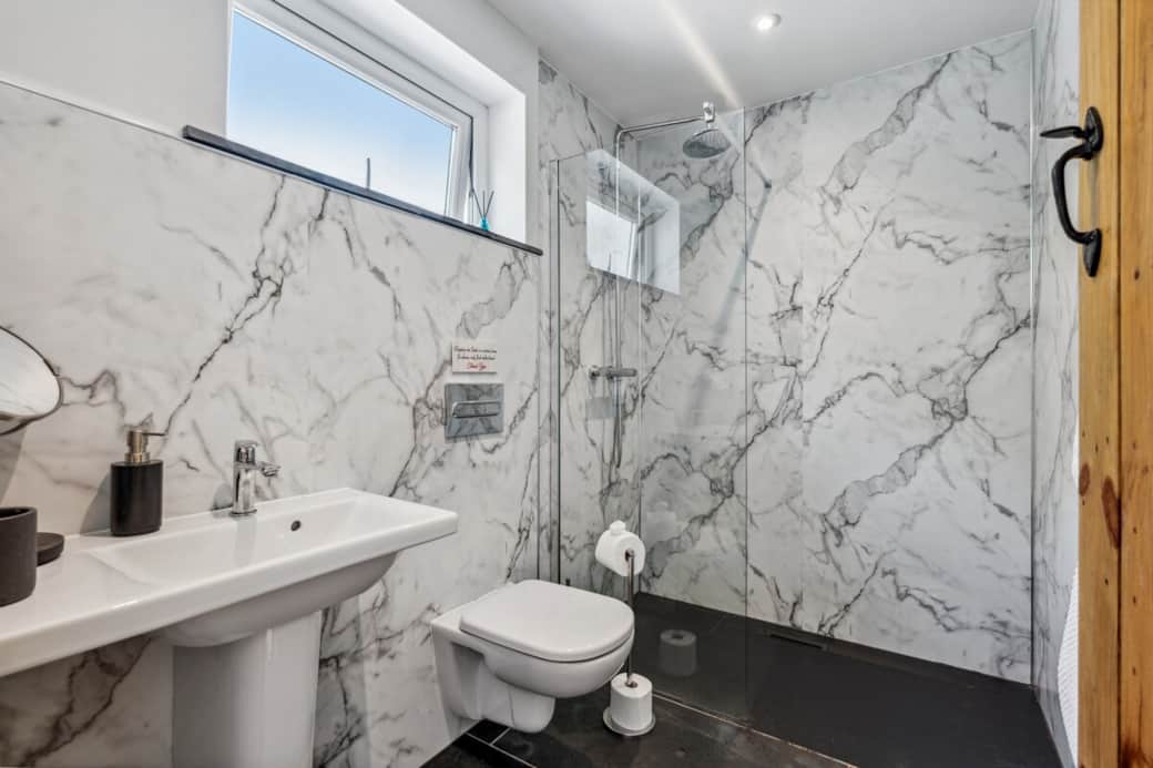 Luxury walk in shower room