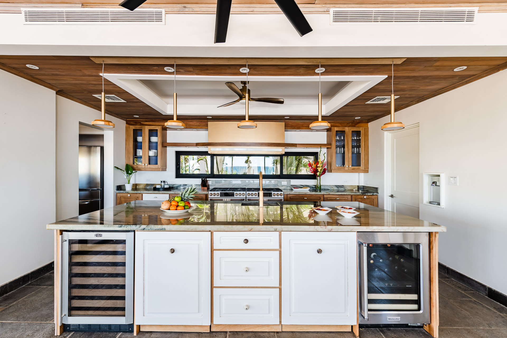 State of Art Kitchen.