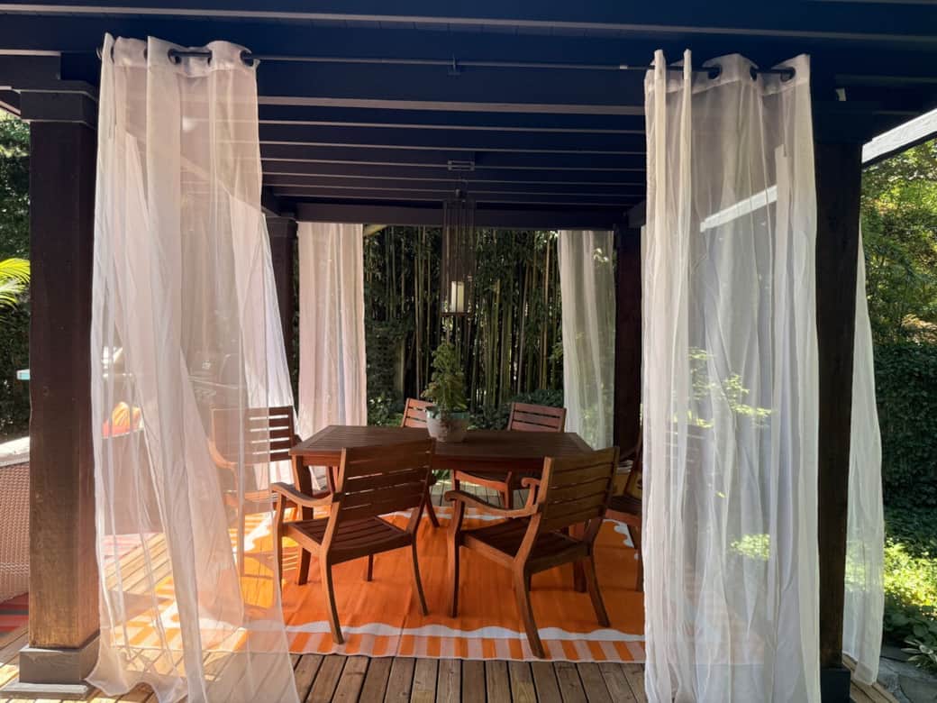 Pergola | View Entering Side Yard 