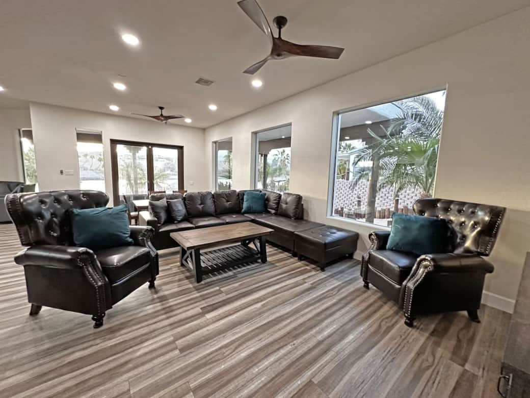Living Rm