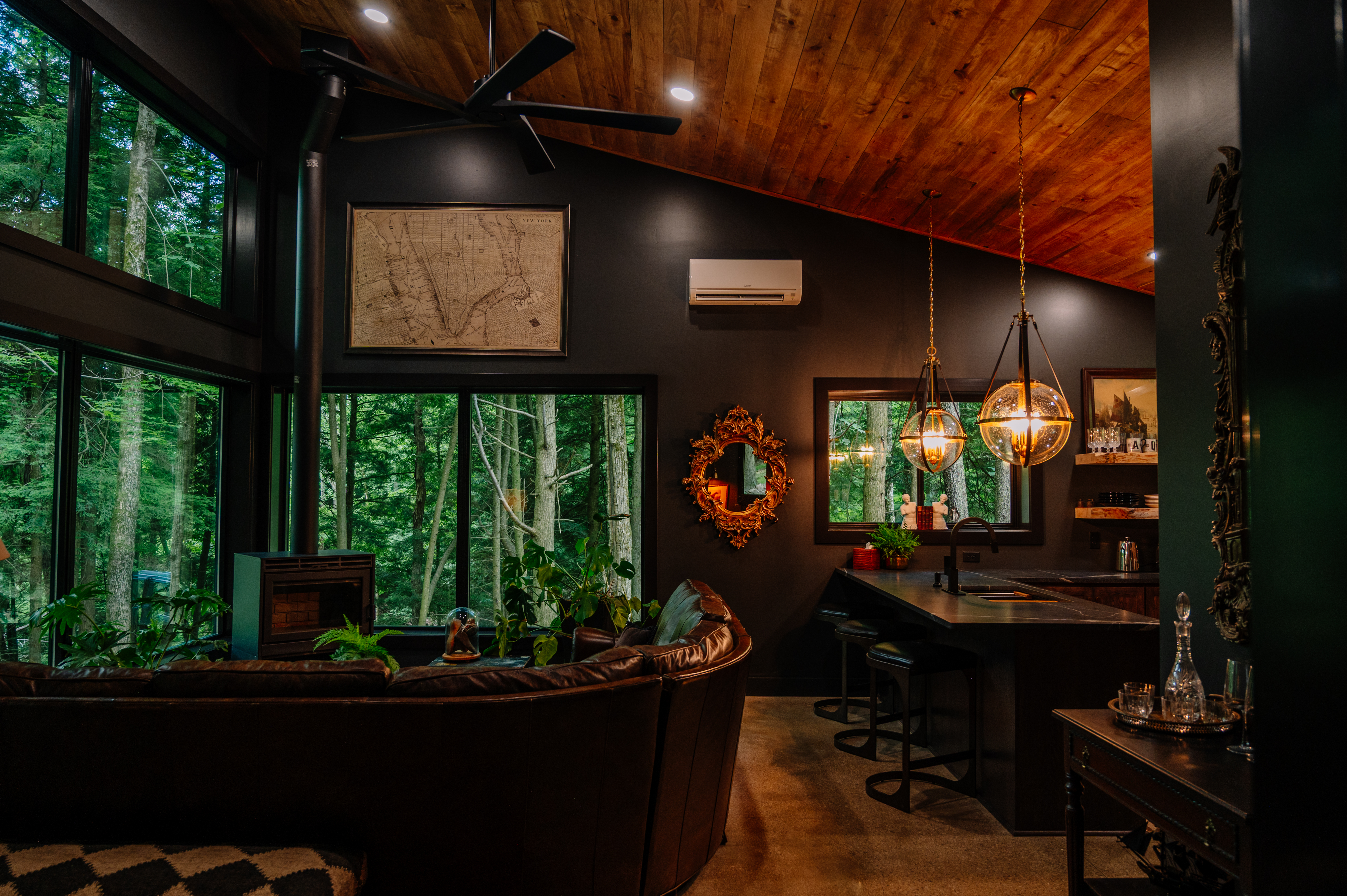 Whiskey Lounge