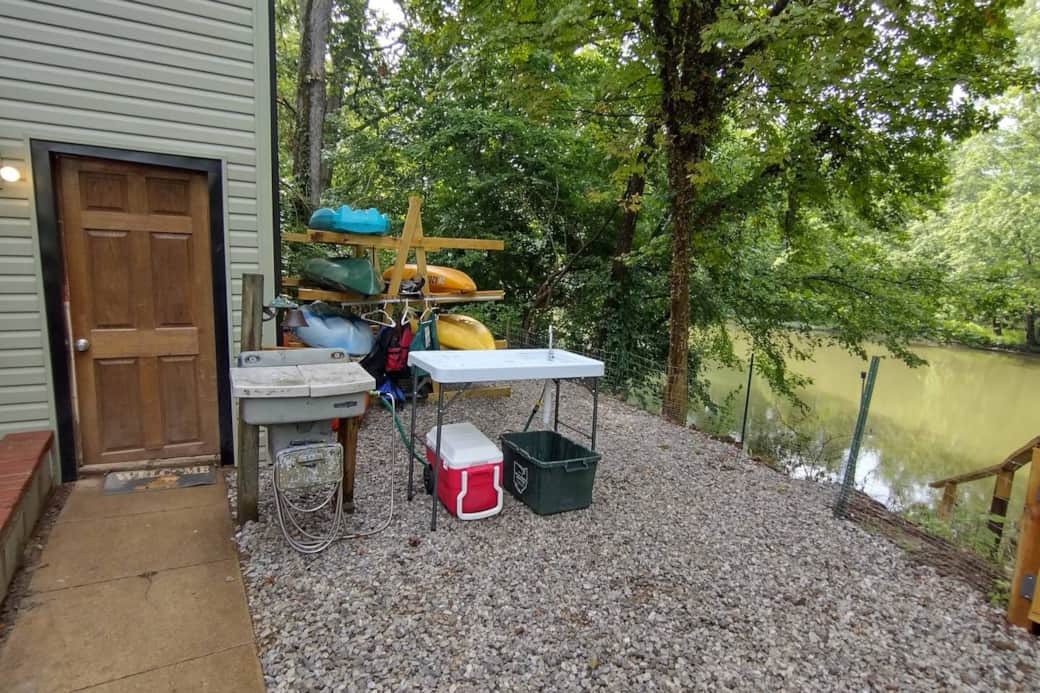 Kayak and fish cleaning area