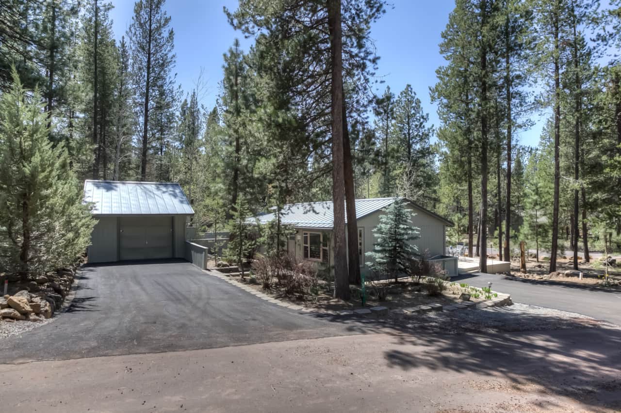 15 Red Fir Lane Sunriver Vacation Rental-43