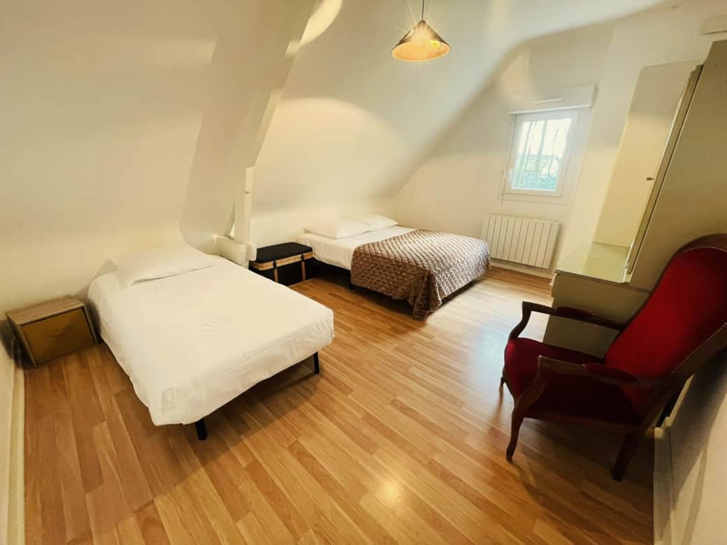 Chambre à l'étage "Les Sorciers" Chambre à l'étage "Les Sorciers"