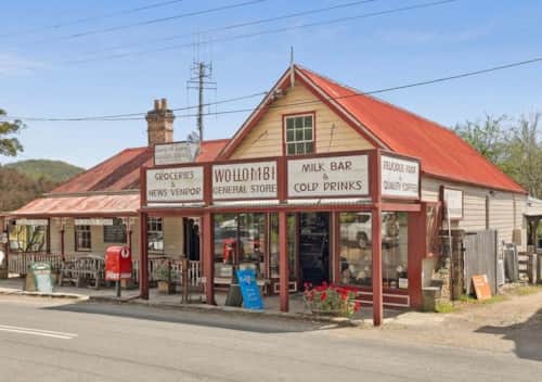 Historic sandstone buildings in Wollombi village