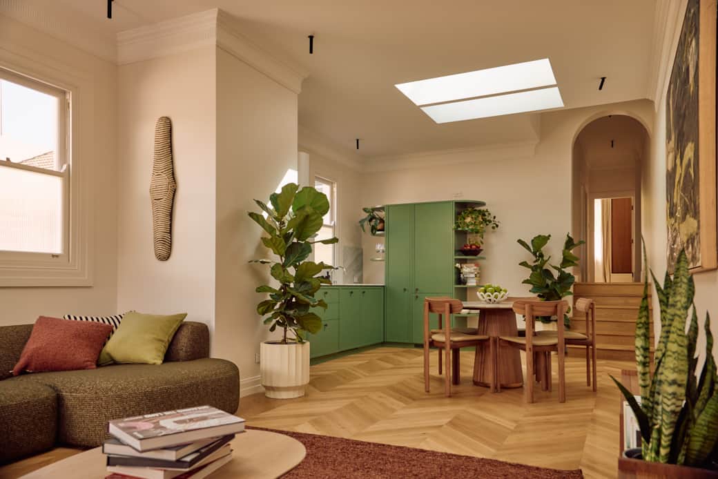 MG Suite - Living, Dining & Kitchen Space