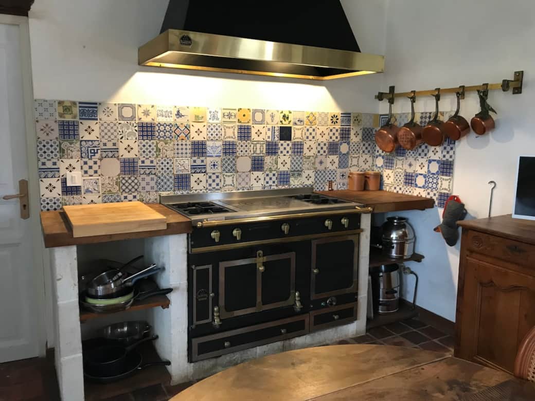 Cuisinière La Cornue avec 4?plaques au gaz, four électrique et réchaud