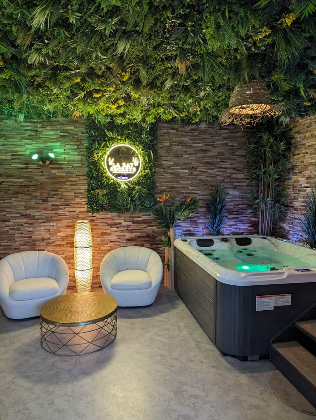 Coin jacuzzi salon Coin jacuzzi salon