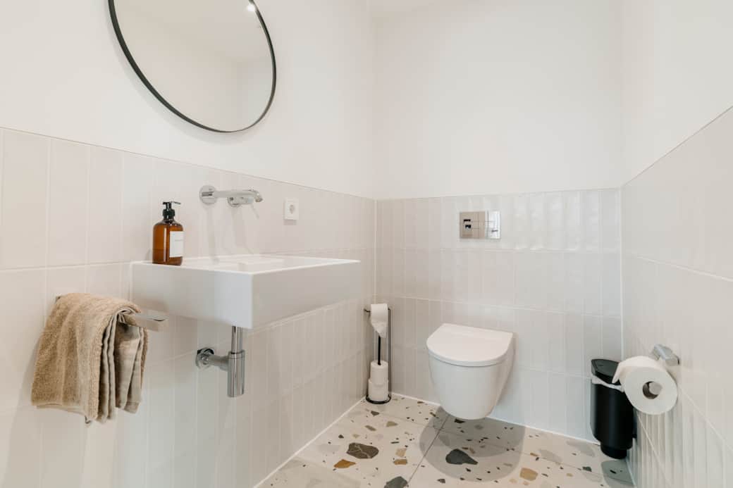 Separates WC für zusätzlichen Komfort