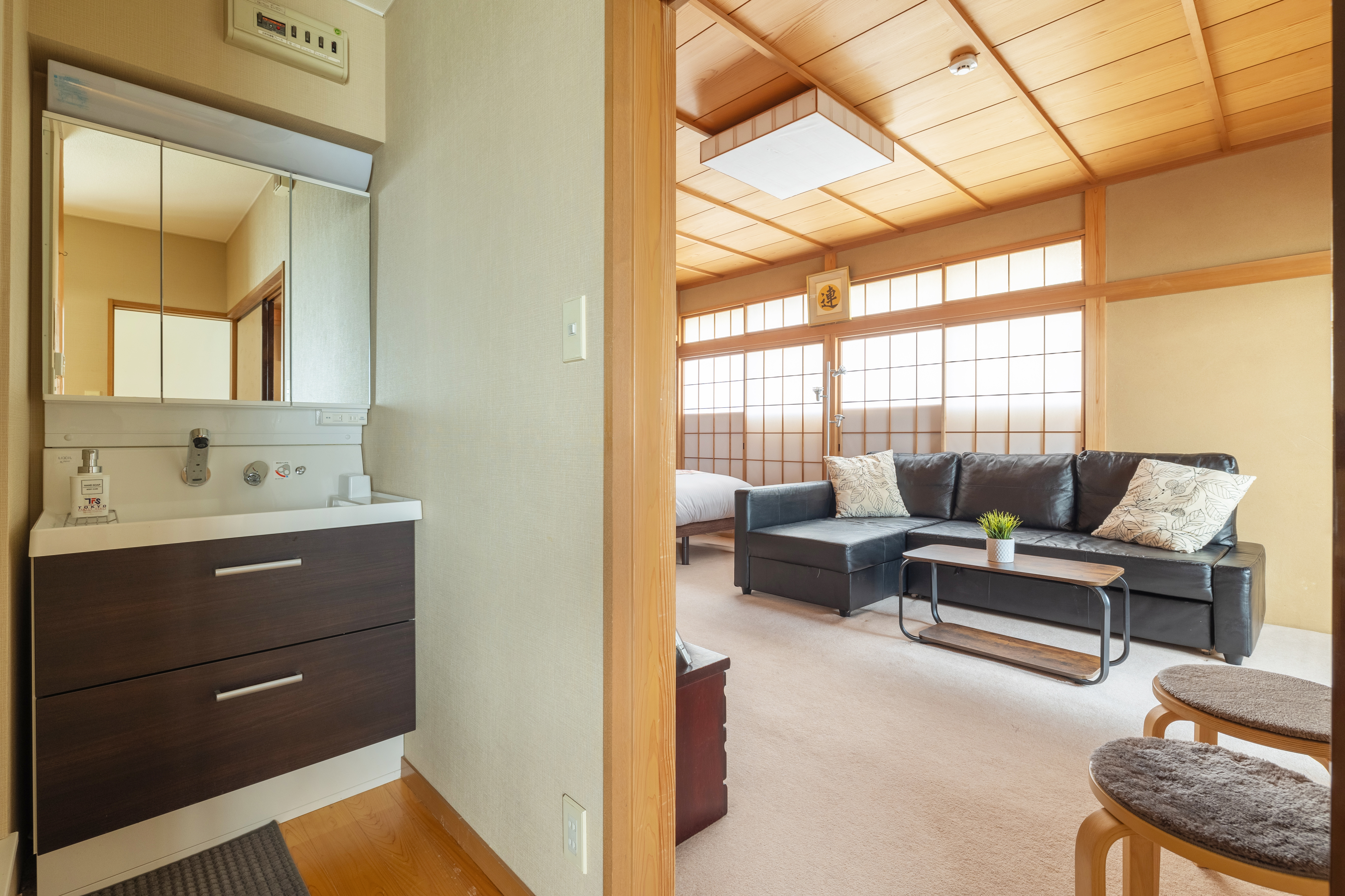 Yoyogi Ivy Full | 2BR Unit with King Sized Bed - Apartment