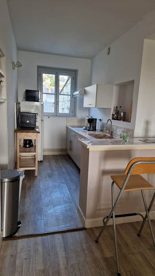 vue d'ensemble du coin cuisine
