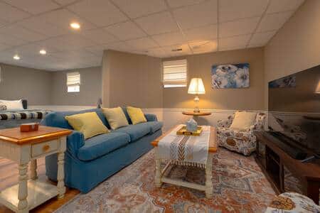 Downstairs King suite.