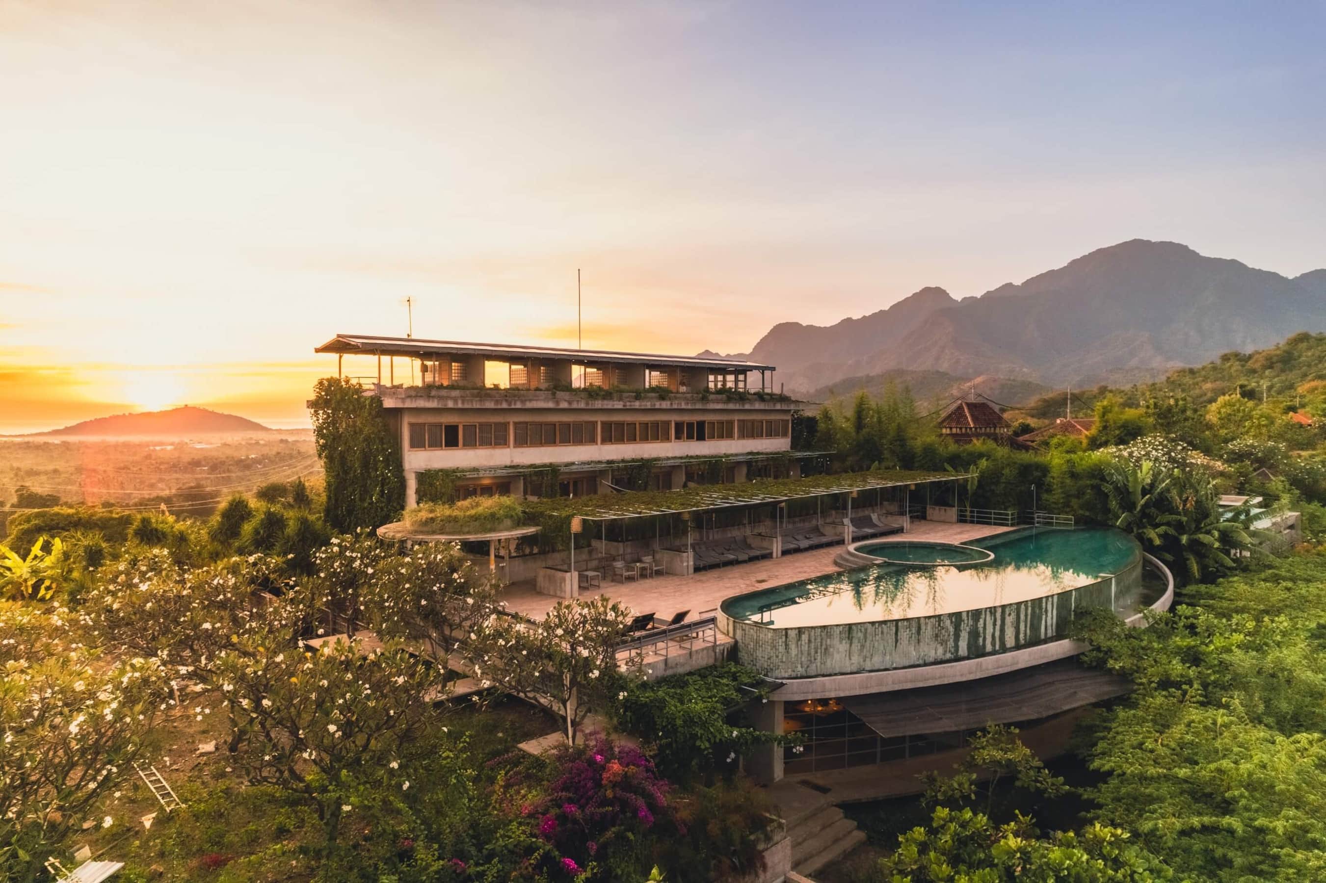 Exterior view of Villa Madya 5 with modern design