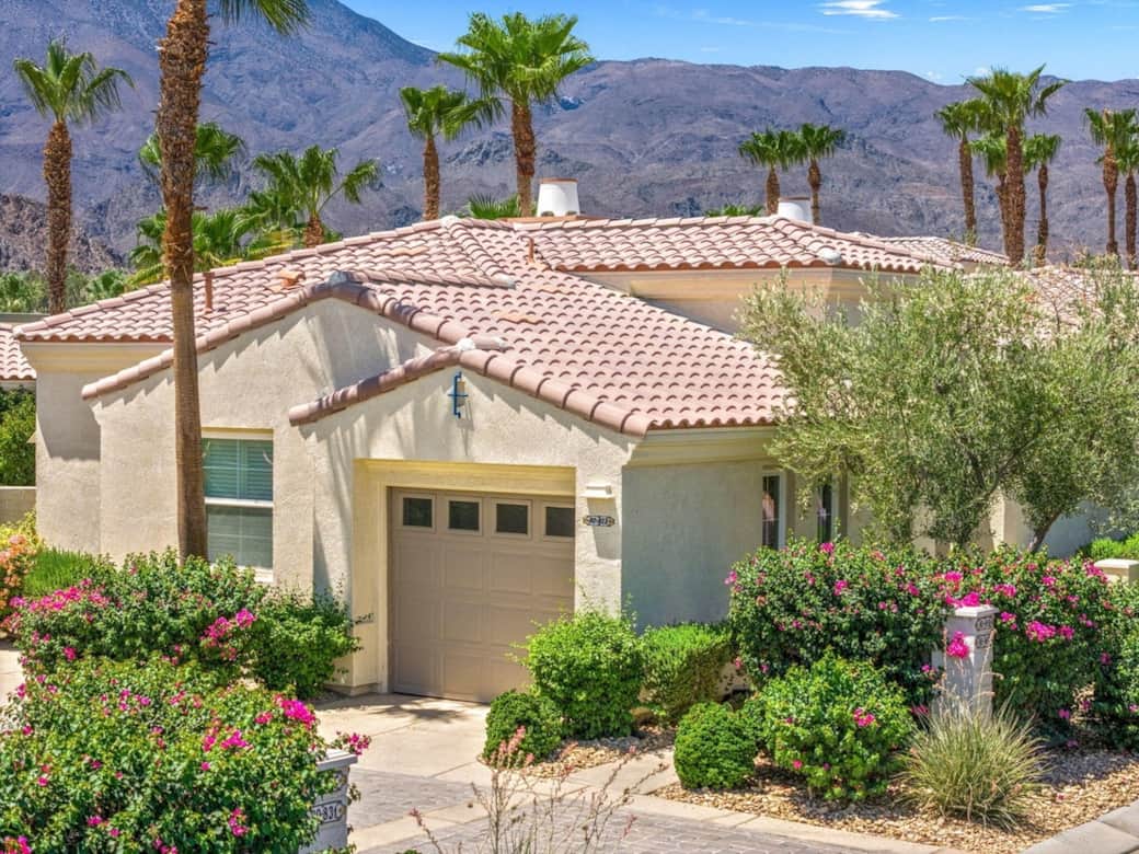 Our desert home allows outside parking and also has a private garage Our desert home allows outside parking and also has a private garage